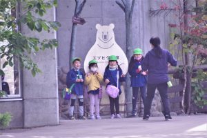 円山動物園バス遠足実施